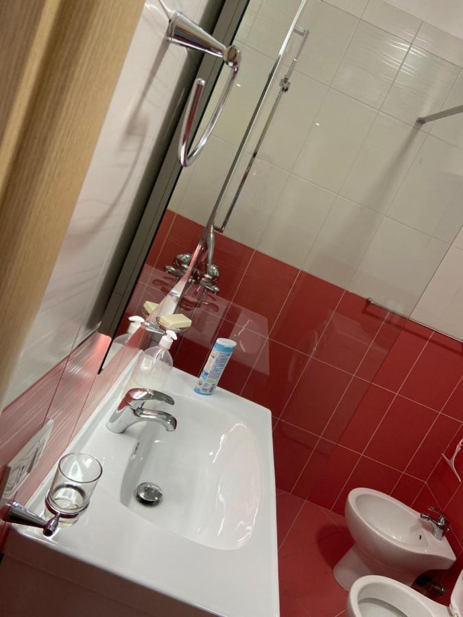 Mb Luxury Apartments Tiranë Eksteriør bilde